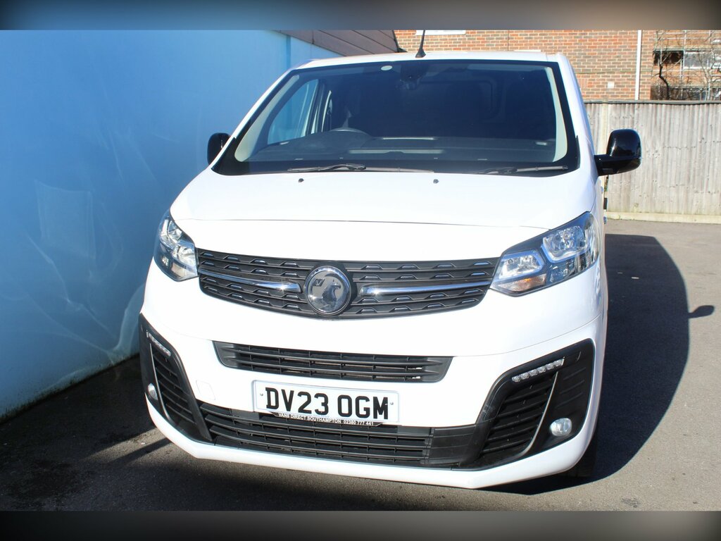 Vauxhall Vivaro 2900 Pro 1.5 Hdi 100 Sat Nav Reverse Camera Air Co DV23OGM White #5