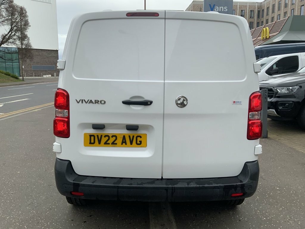 Vauxhall Vivaro 1.5L Dynamic 6Dr DV22AVG White #5