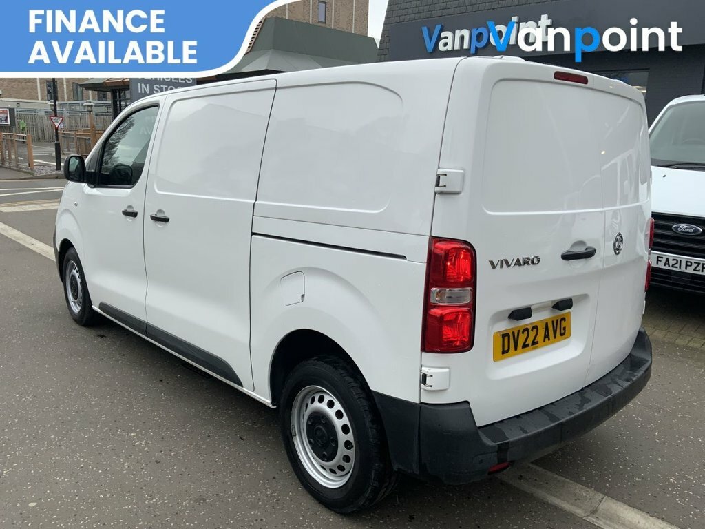 Vauxhall Vivaro 1.5L Dynamic 6Dr DV22AVG White #4