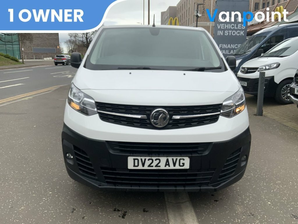 Vauxhall Vivaro 1.5L Dynamic 6Dr DV22AVG White #2