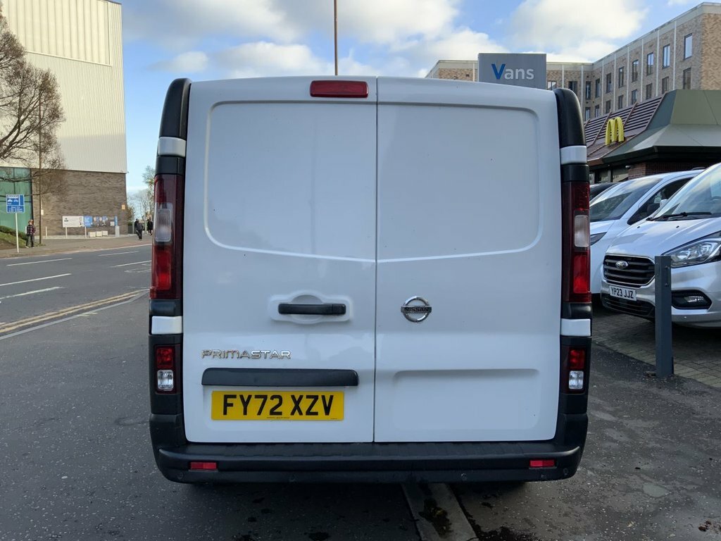 Nissan Primastar 2L Visia FY72XZV White #4