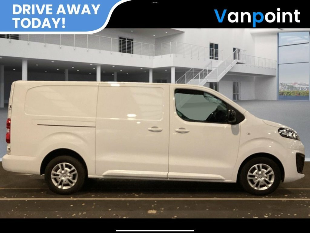 Vauxhall Vivaro 1.5L Sportive 6Dr DY72FWG White #5