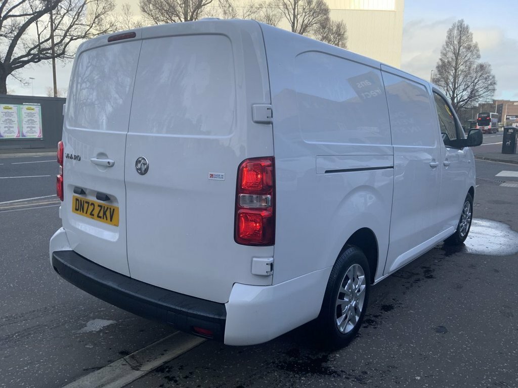 Vauxhall Vivaro 1.5L Sportive 6Dr DN72ZKV White #6