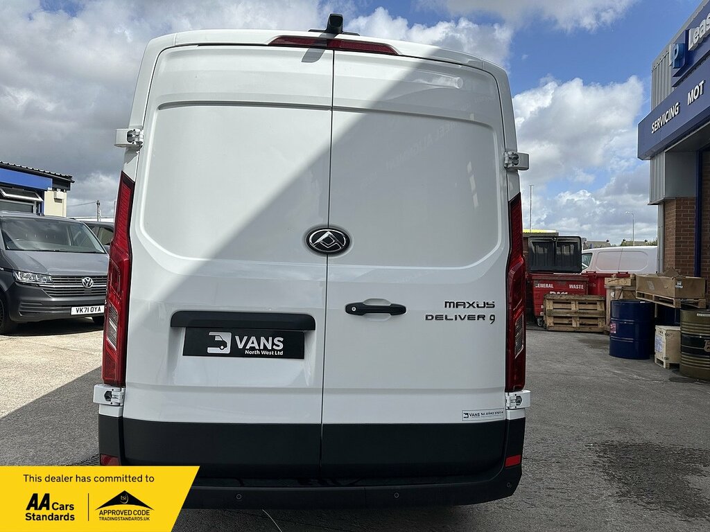 Maxus Deliver 9 D20 Lux GV25PZC White #4
