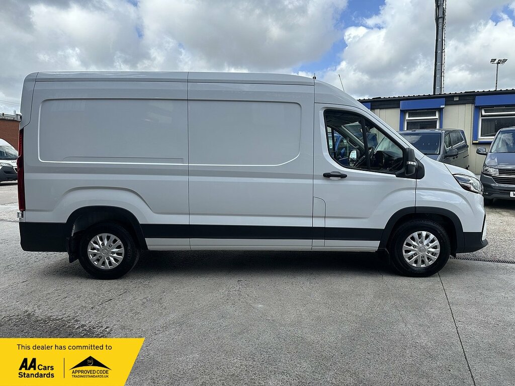 Maxus Deliver 9 D20 Lux GV25PZC White #6