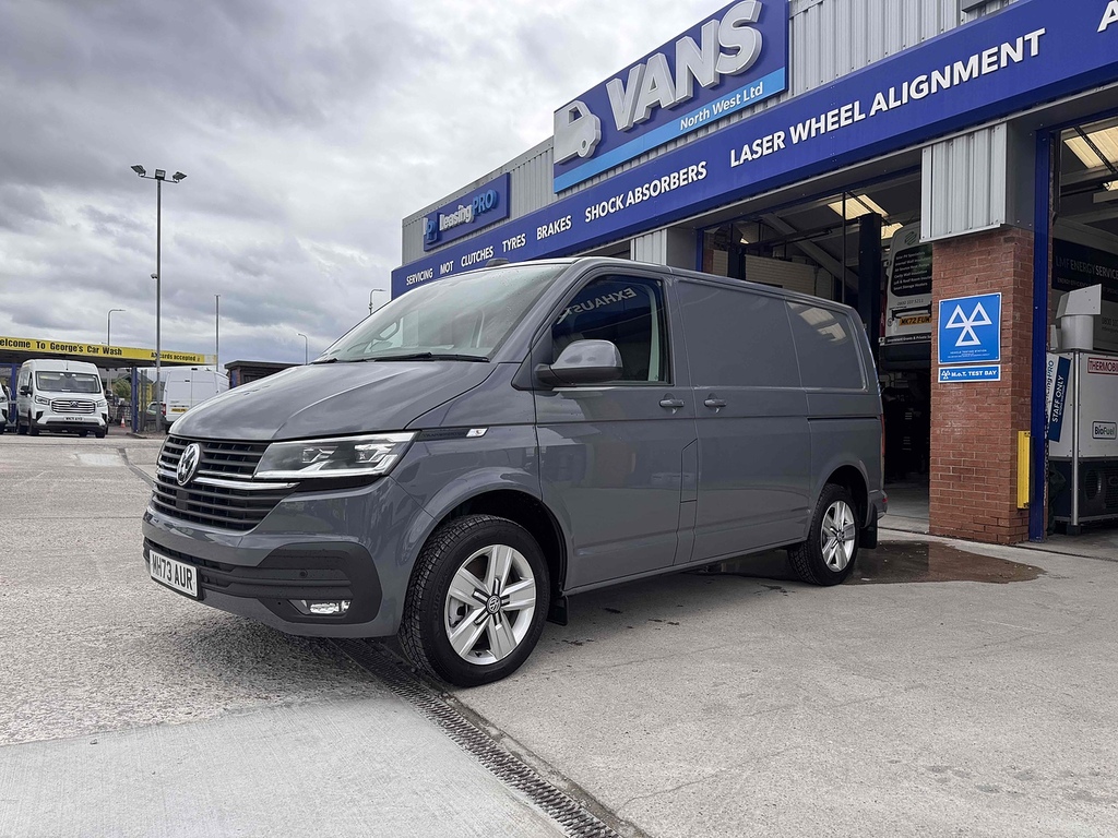 Volkswagen Transporter T32 Highline Tdi Grey #2