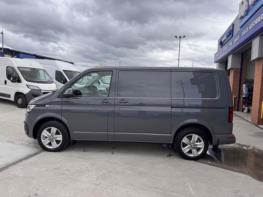 Volkswagen Transporter T32 Highline Tdi Grey #3