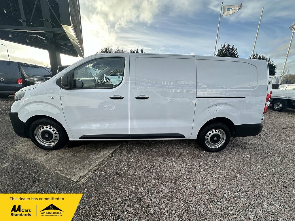 Vauxhall Vivaro Turbo D Prime DS24LFA White #5