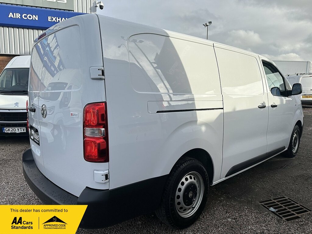 Vauxhall Vivaro Turbo D Prime DS24LFA White #2