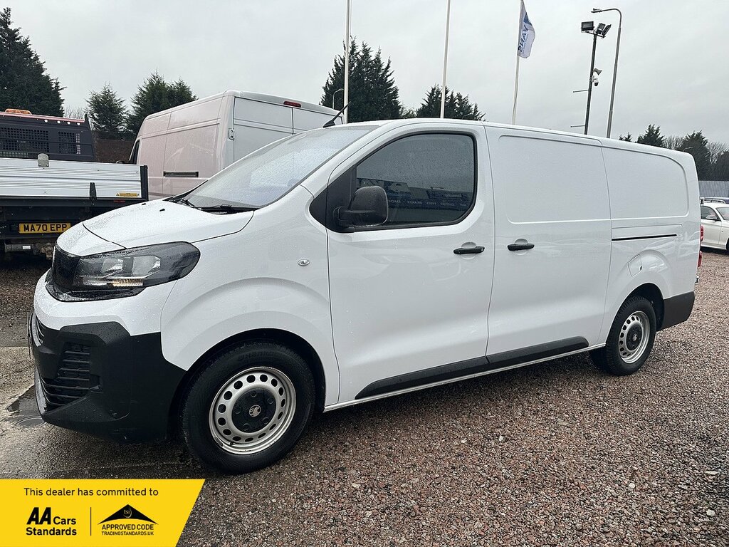 Vauxhall Vivaro Turbo D Prime DN24YYU White #6