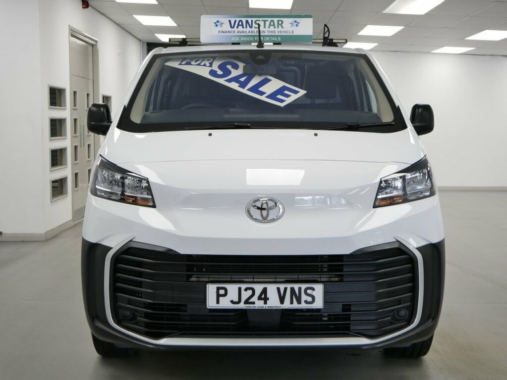Toyota PROACE 2L 2.0D Icon Medium Panel Van 6Dr Mw PJ24VNS White #4