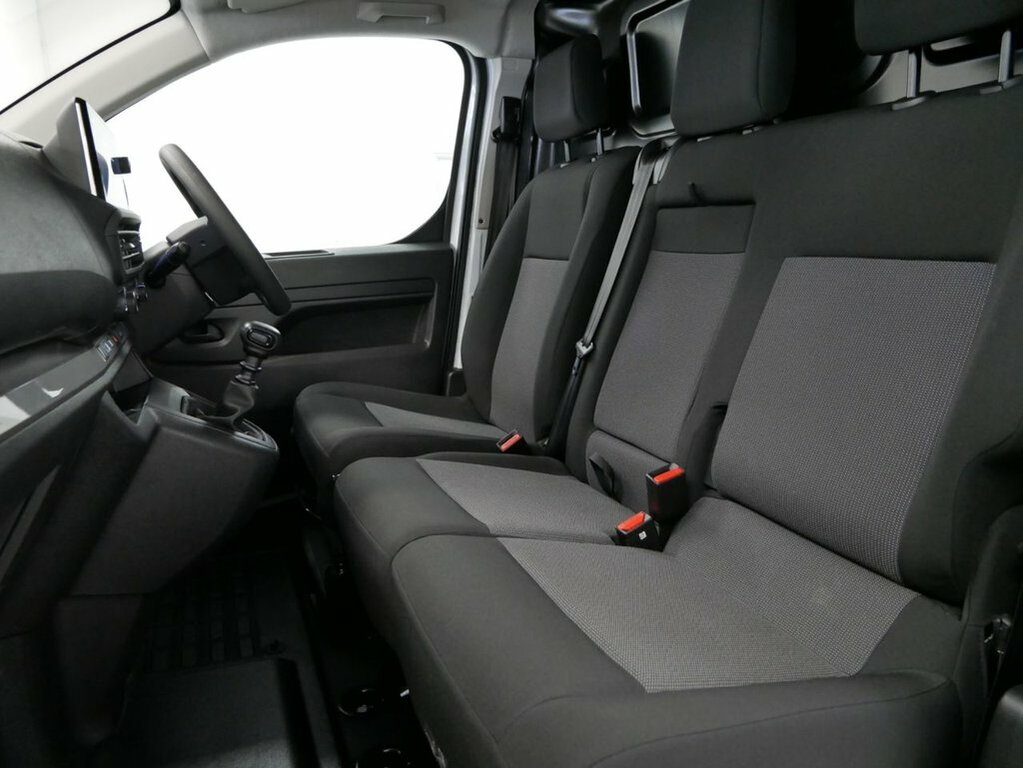 Toyota PROACE 2L 2.0D Icon Medium Panel Van 6Dr Mw PJ24VNS White #5