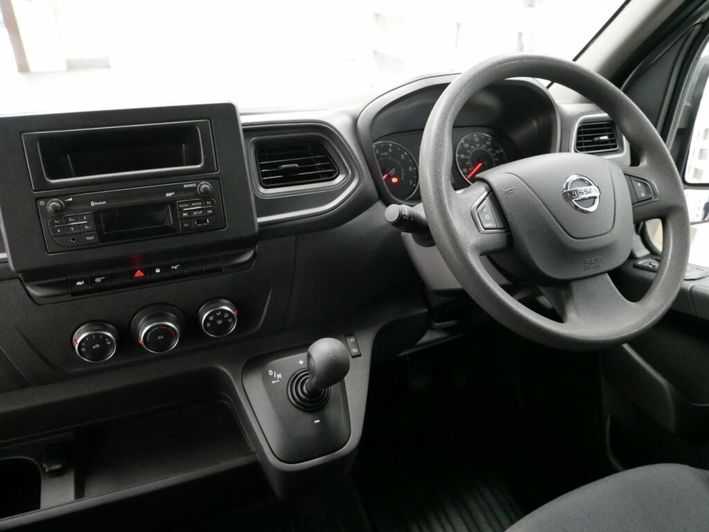 Nissan InterStar 2.3L Dci 35 Tekna Panel Van Fwd L2 Silver #4
