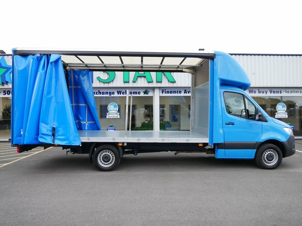 Mercedes-Benz Sprinter 2L 2.0 315 Cdi Progressive Chassis Cab YH73DHD Blue #2