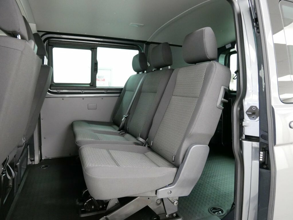 Volkswagen Transporter 2L 2.0 Tdi T30 Highline Kombi Double Cab Diese HV24MLZ Grey #5