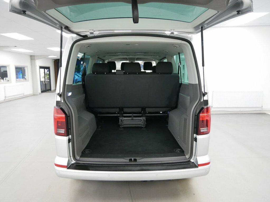 Volkswagen Transporter Shuttle 2L 2.0 Tdi Se Minibus Double Cab Dsg Lw GL70UWB Silver #2