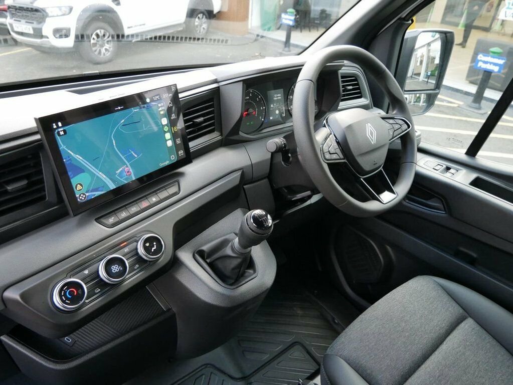 Renault Master Mpv RMLFC3 White #2