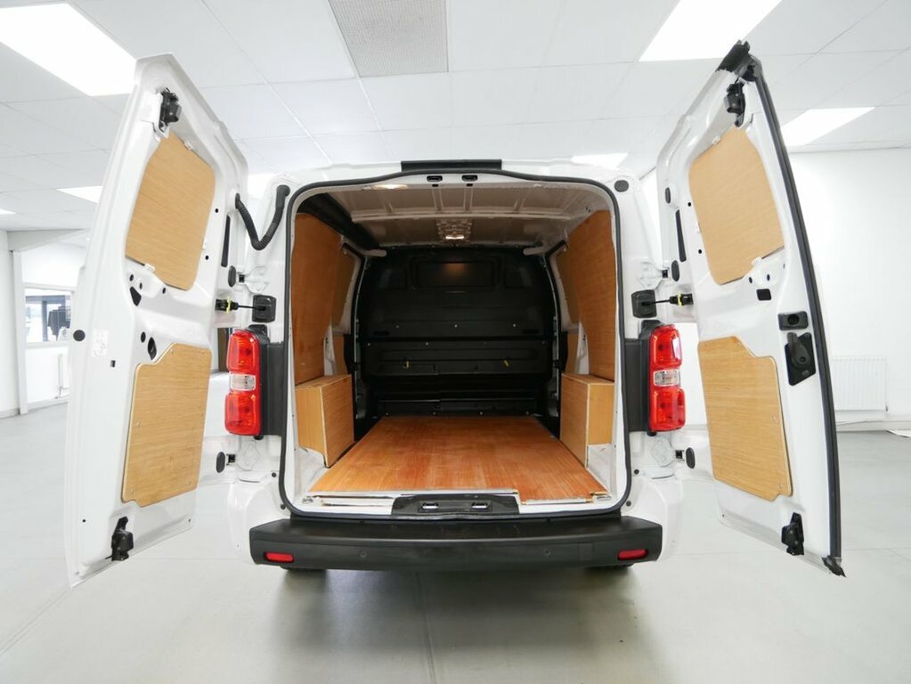 Vauxhall Vivaro 2L 2.0 Turbo D Pro Xl Panel Van 6Dr NG24WTN White #2