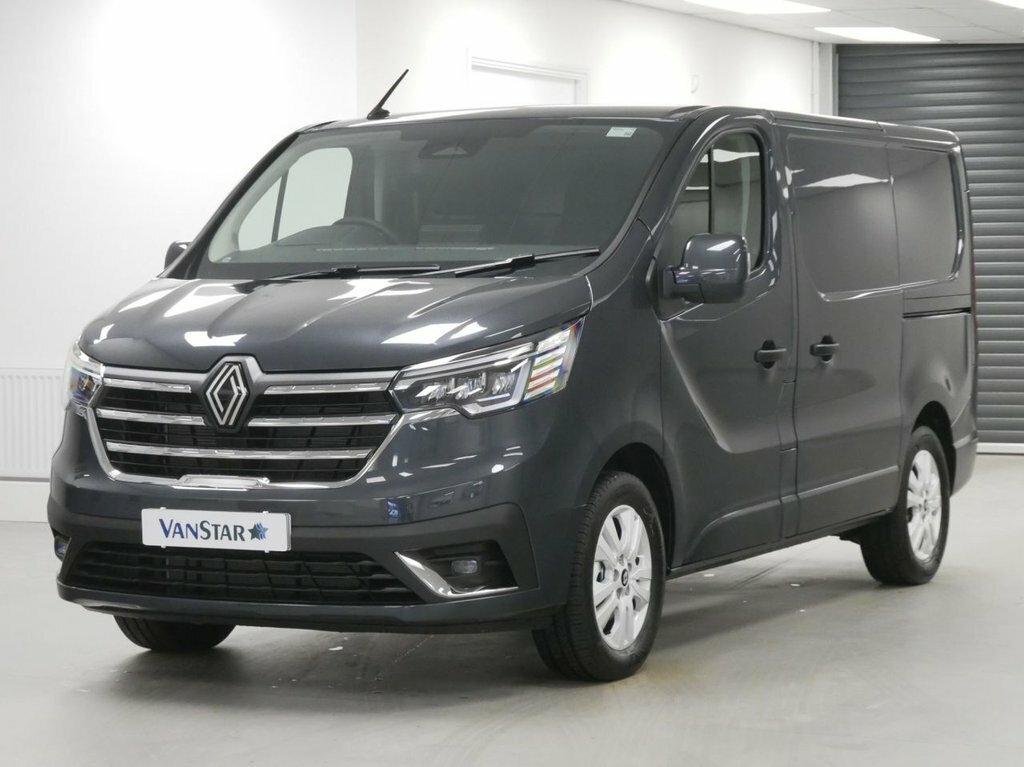 Renault Trafic Mpv Grey