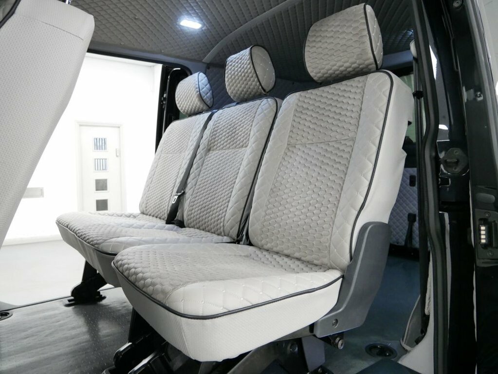 Volkswagen Transporter 2L 2.0 Bitdi T3highline Kombi Double Cab Diese LM73AZF Black #2