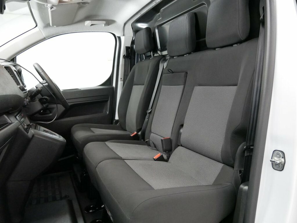 Citroen Dispatch Mpv AV23LVA White #5
