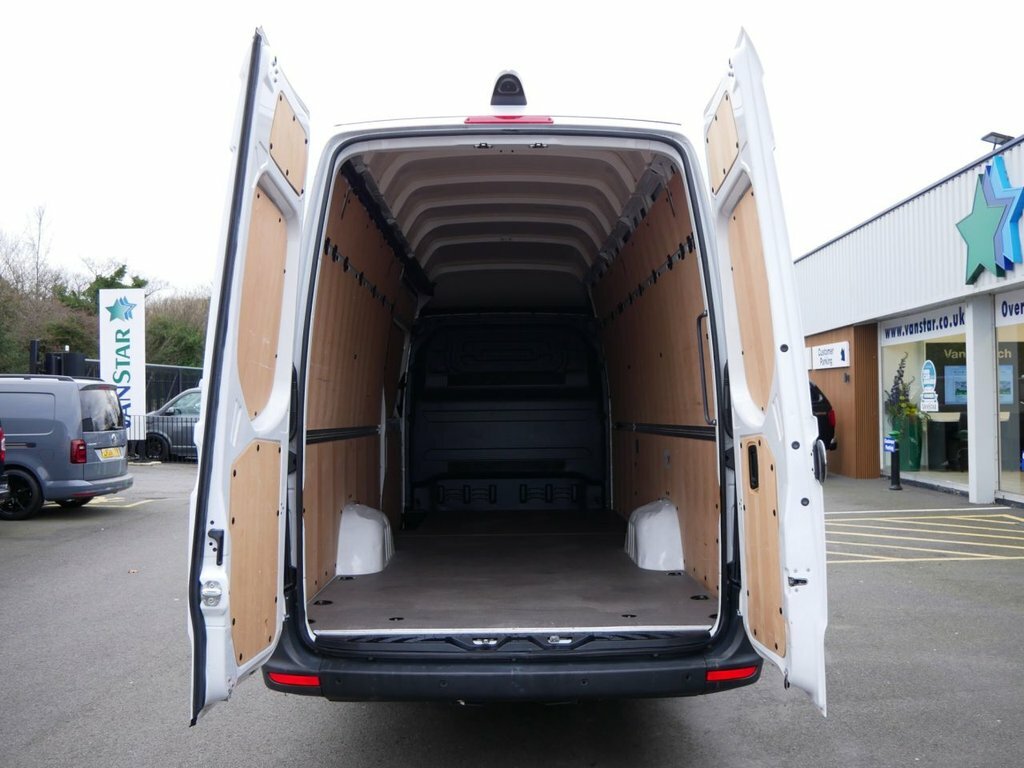 Mercedes-Benz Sprinter 2L 2.0 315 Cdi Premium Panel Van YK73FHL White #2