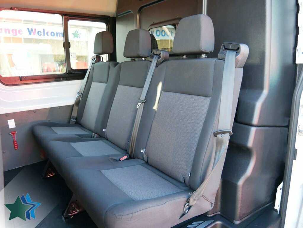 Ford Transit Custom 2L 2.0 350 Ecoblue Leader Crew Van Double Cab 6Dr MT72AFJ White #3