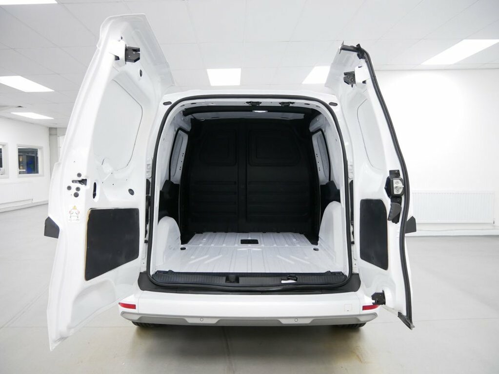 Nissan TOWNSTAR Mpv YE73UBG White #2