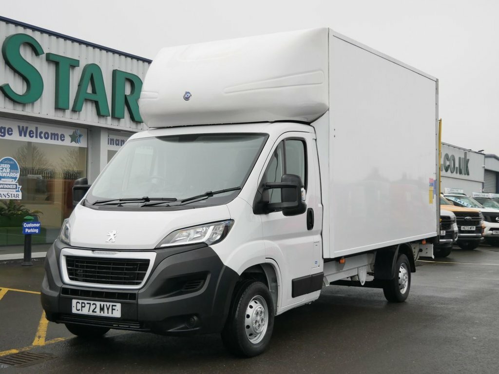 Peugeot Boxer 2.2L Bluehdi 335 Built For Business Luton Dies White