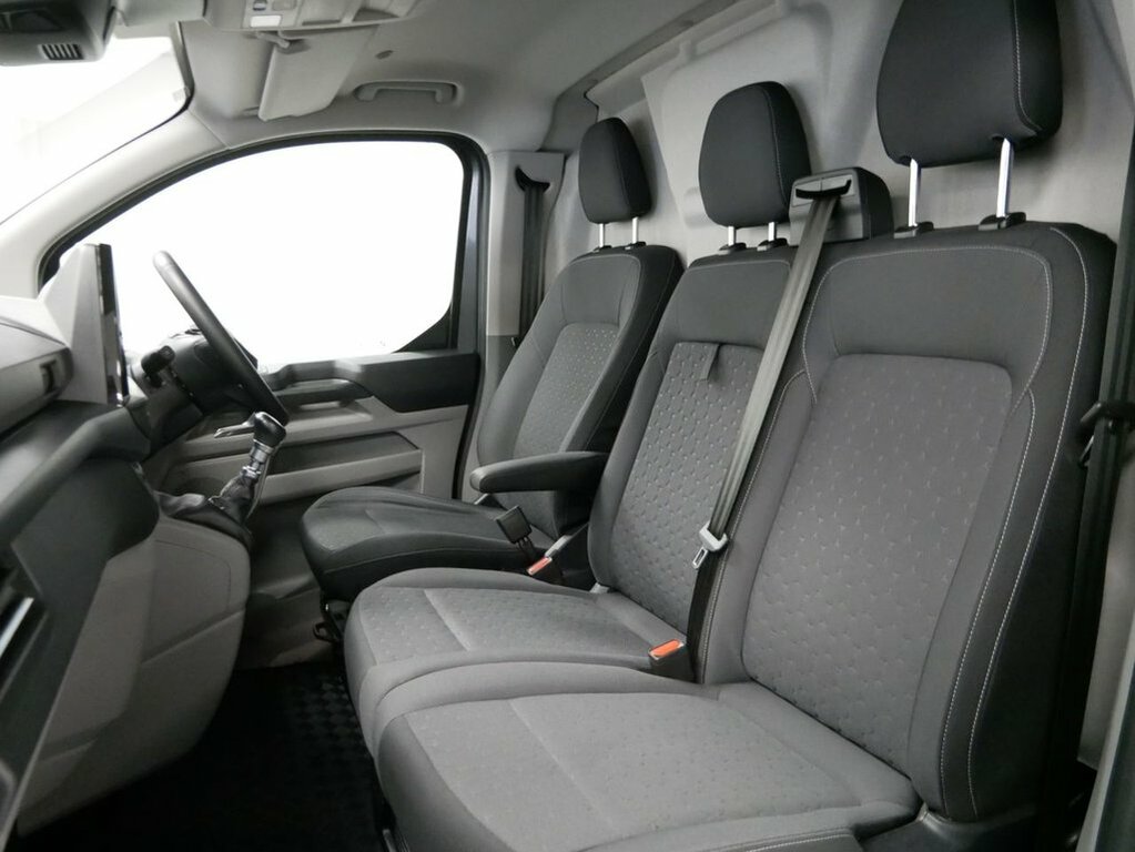 Ford Transit Custom 2L 2.0 300 Ecoblue Limited Panel Van Ma WV24YXW Grey #3
