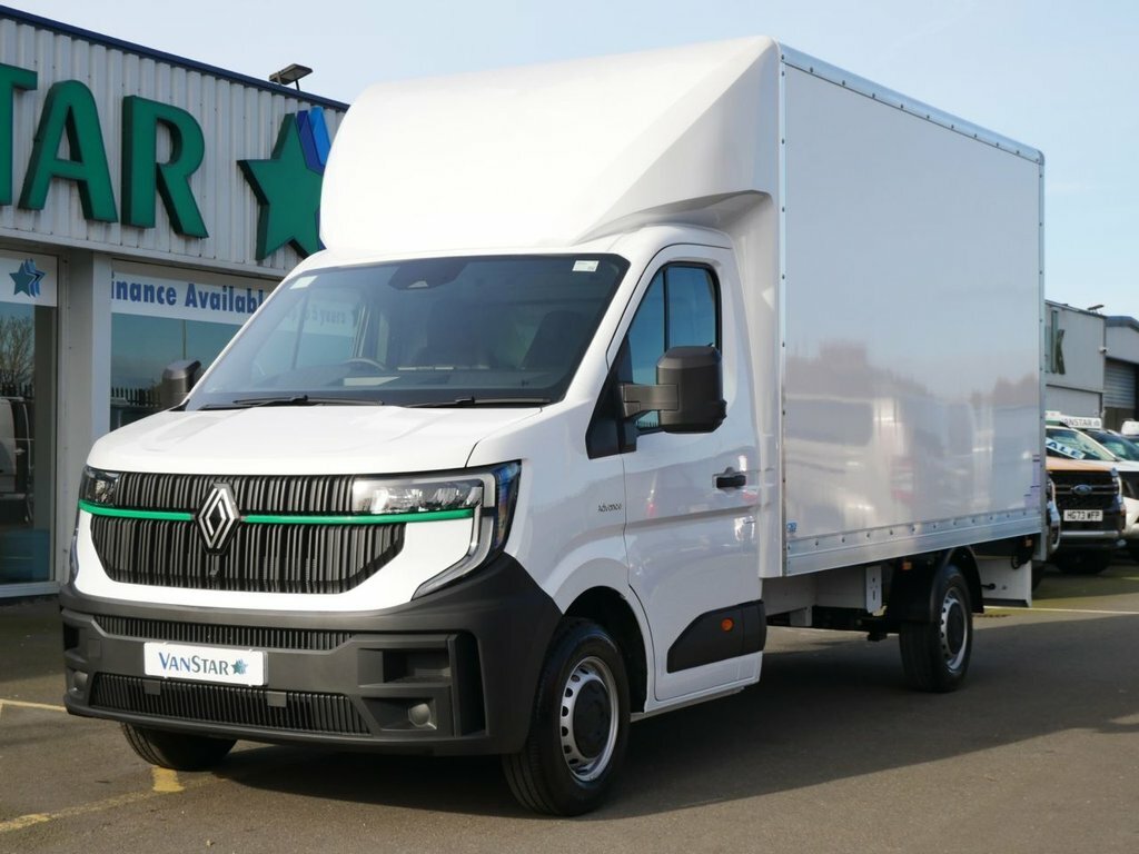 Renault Master Mpv White
