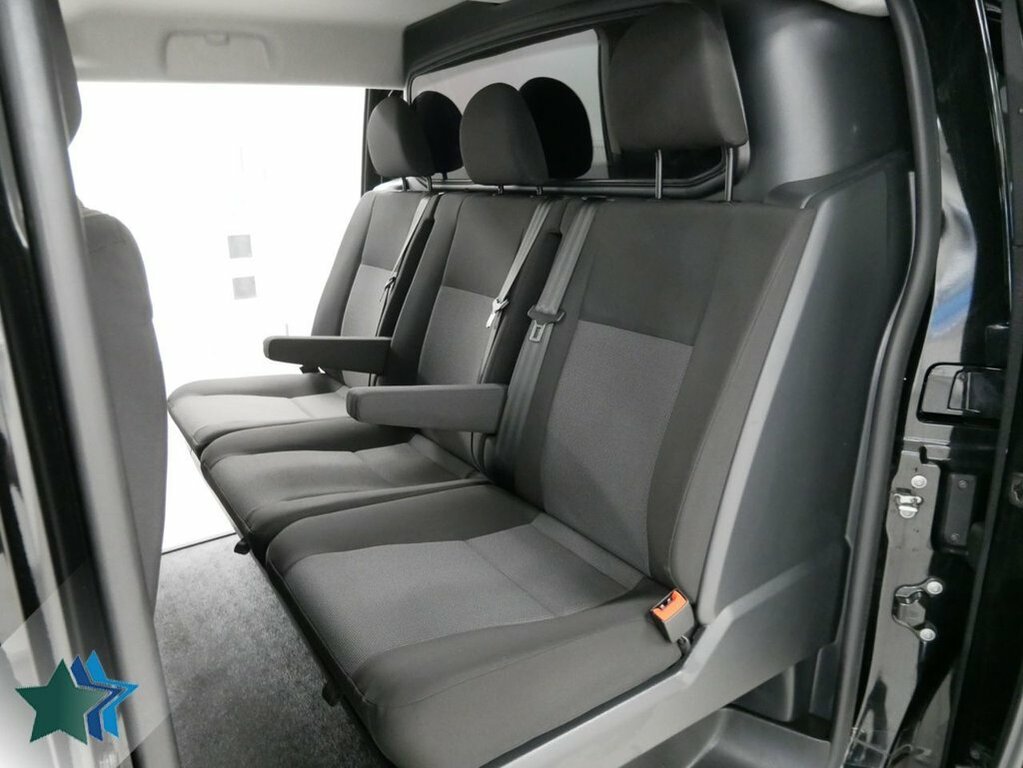 Vauxhall Vivaro 2L 2.0 Turbo D 3100 Elite Crew Van Double Cab Black #4