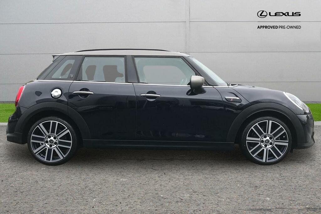 Mini Hatch 2.0 Cooper S Exclusive Steptronic Euro 6 Ss NA72ZLO Black #2