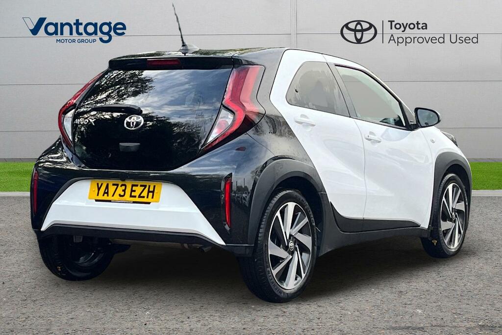 Toyota Aygo X 1.0 Vvt-i Edge Hatchback Euro 6 White #3