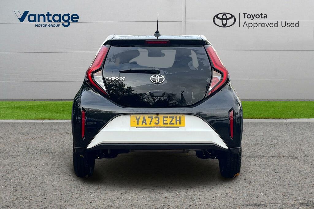 Toyota Aygo X 1.0 Vvt-i Edge Hatchback Euro 6 White #4