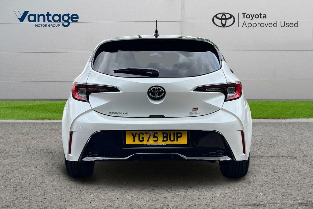Toyota Corolla 2.0 Vvt-h Gr Sport Hatchback Hybrid Cvt YG75BUP White #4