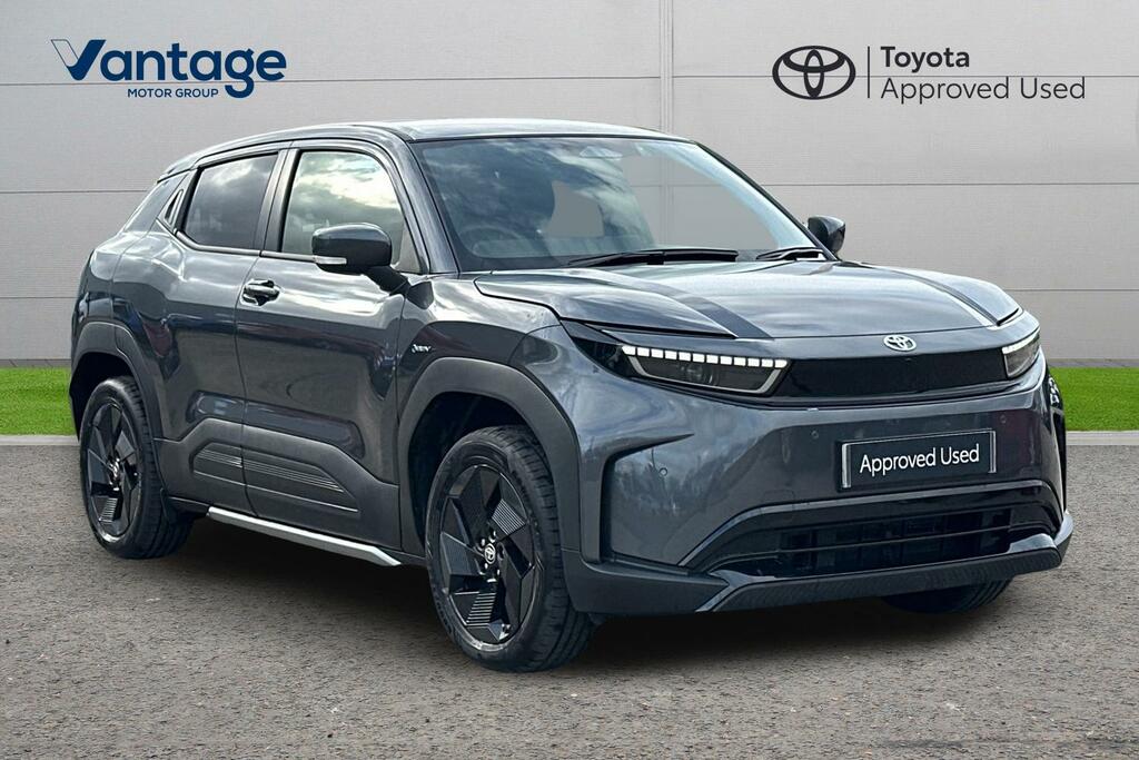 Toyota Urban Cruiser 61Kwh Design Grey