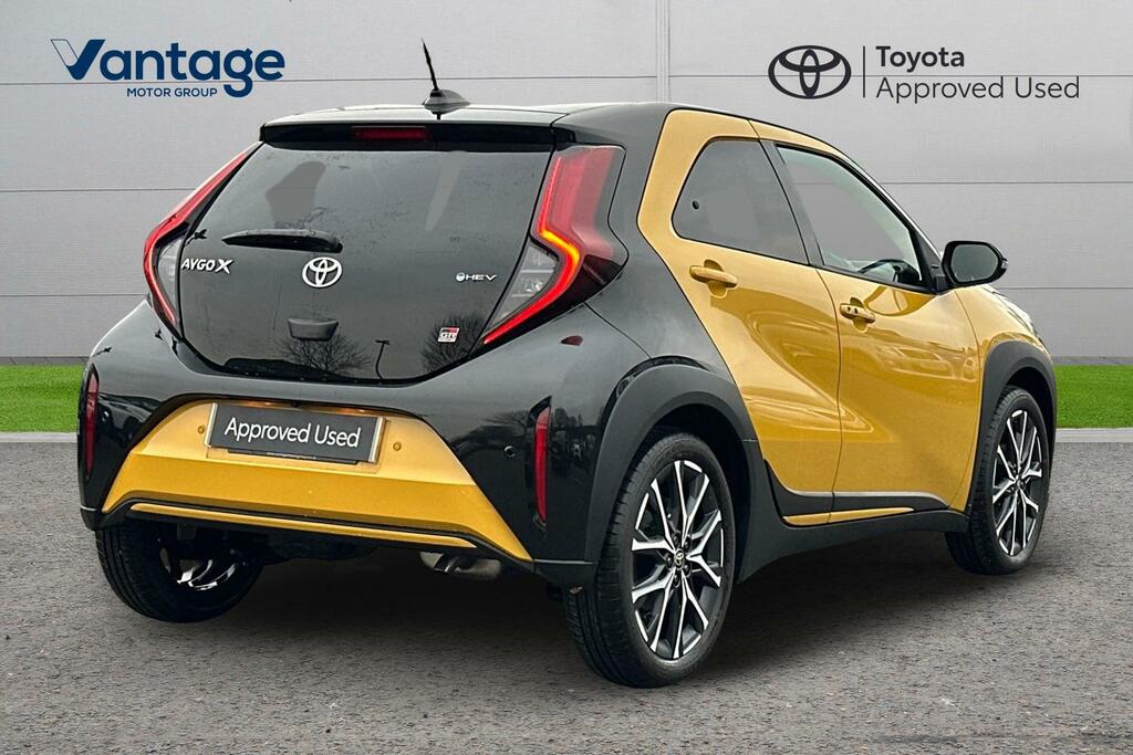 Toyota Aygo X 1.5H Gr Sport Cvt Euro 6 Ss Yellow #3