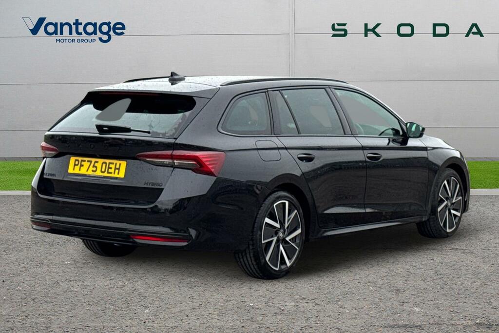 Skoda Octavia 1.5 Tsi 150 E-tec Sportline Dsg PF75OEH Black #3