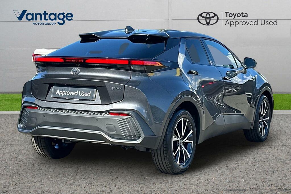 Toyota C-Hr 1.8 Vvt-h Design Cvt Euro 6 Ss YG75UWY Grey #3