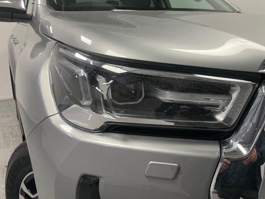 Toyota HILUX Invincible 2.4 D-4d Silver #3
