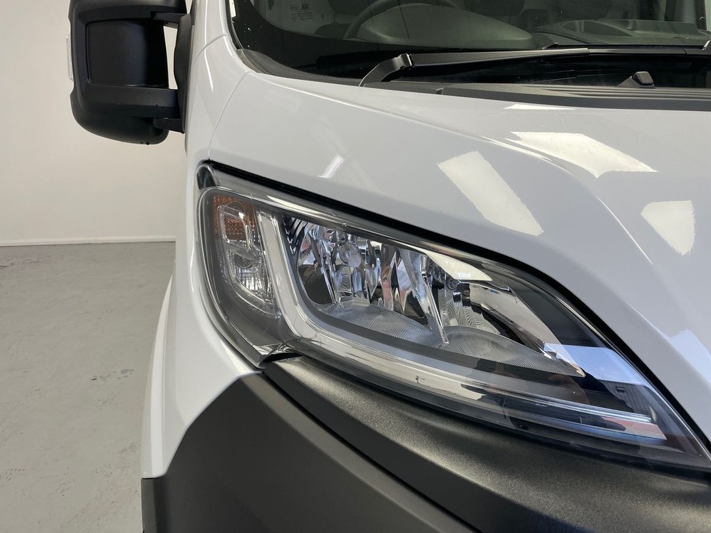 Peugeot Boxer 335 Professional Premium L2 H2 Mwb 2.2 Bluehdi 14 White #3