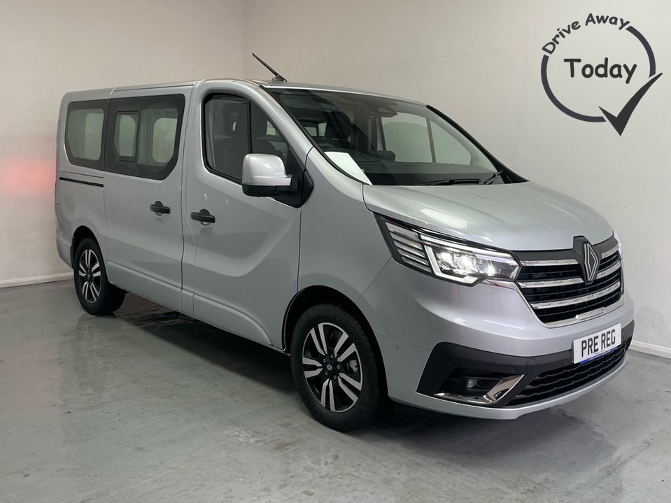 Renault Trafic Sl30 Extra Sport Swb 2.0L Blue Dci 170Ps Eag9 Silver