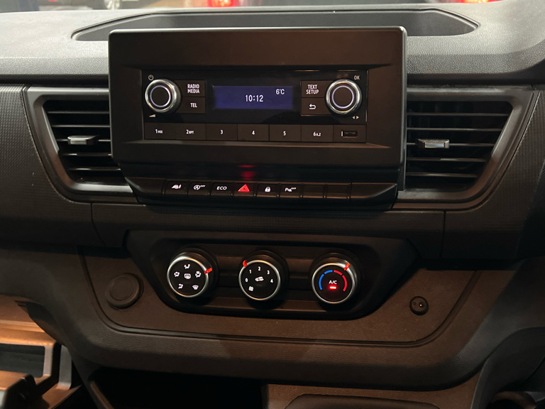 Nissan Primastar 28 Acenta L1 H1 Swb 2.0 Dci 110Ps White