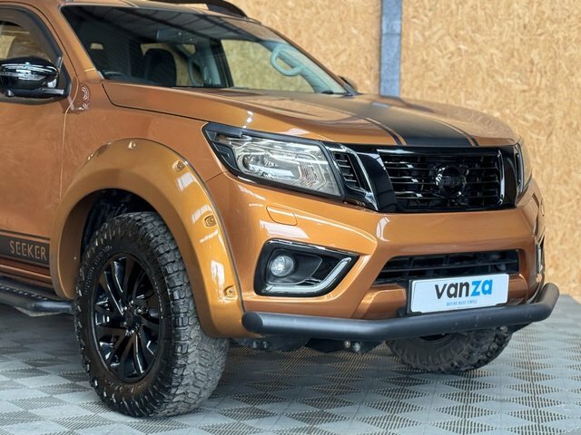 Nissan Navara 2.3 Dci Tekna Pickup Double Cab 4W Orange #6