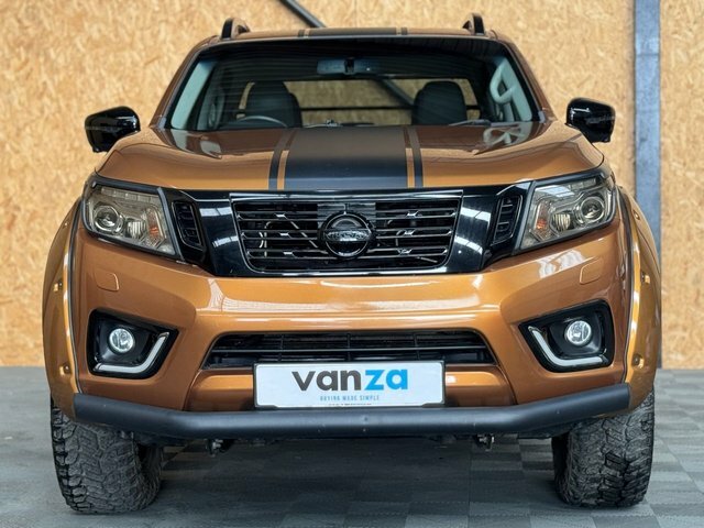 Nissan Navara 2.3 Dci Tekna Pickup Double Cab 4W Orange #5