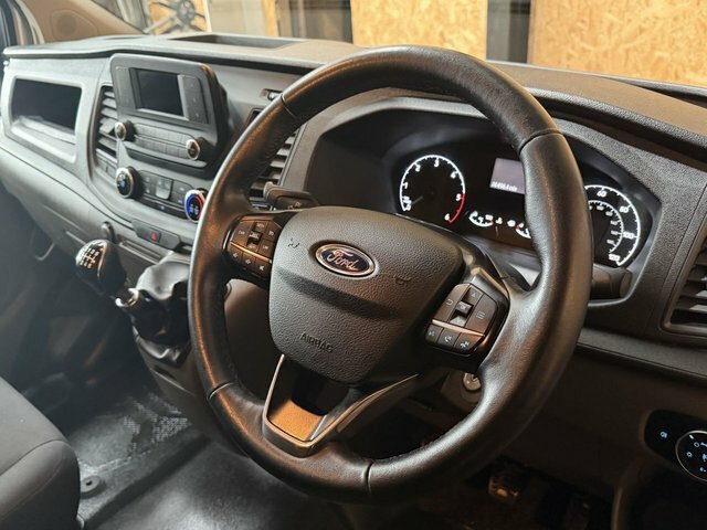 Ford Transit Custom 2.0 300 Ecoblue Leader Panel Van EJ70LVT White #2