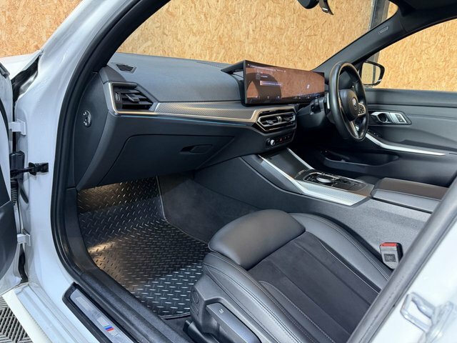 BMW 3 Series 2.0 330E 12Kwh M Sport Touring Plug-in YE72PXP White #6