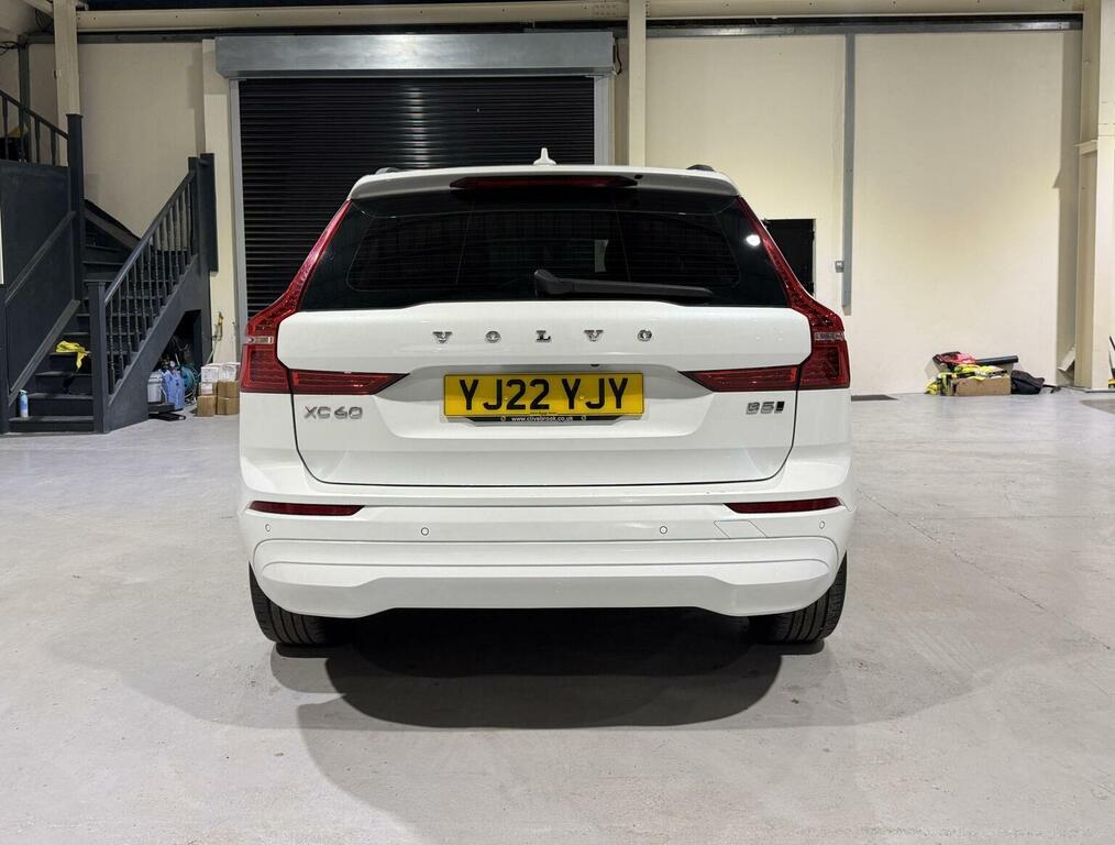 Volvo XC60 2.0 B5 Mhev Momentum Awd Euro 6 Ss YJ22YJY White #5