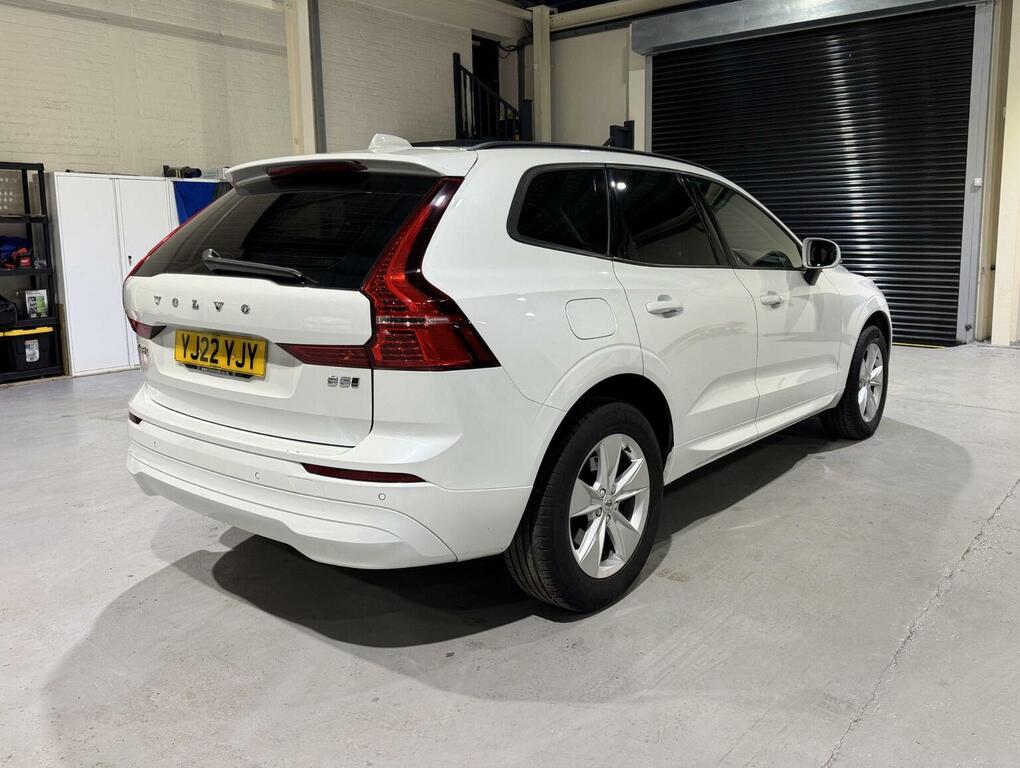 Volvo XC60 2.0 B5 Mhev Momentum Awd Euro 6 Ss YJ22YJY White #6